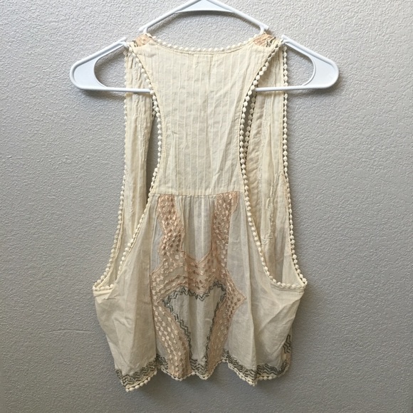 Moyna embellished Anthropologie vest. Size Medium - Picture 4 of 5